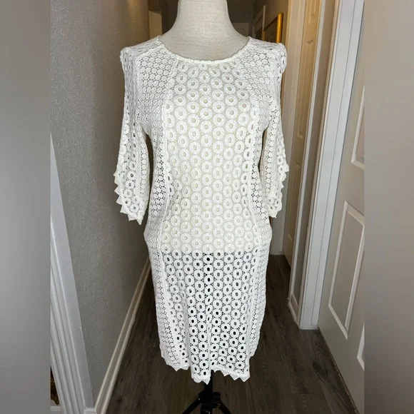 FARM Rio White Crochet Cover-Up | Floral Openwork Boho Beach Dress Scalloped Hem - Picture 2 of 7